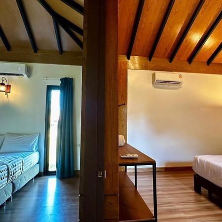 Medee Resort Ko Kut Bagian luar foto