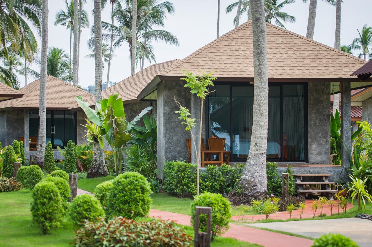 Medee Resort Ko Kut Bagian luar foto