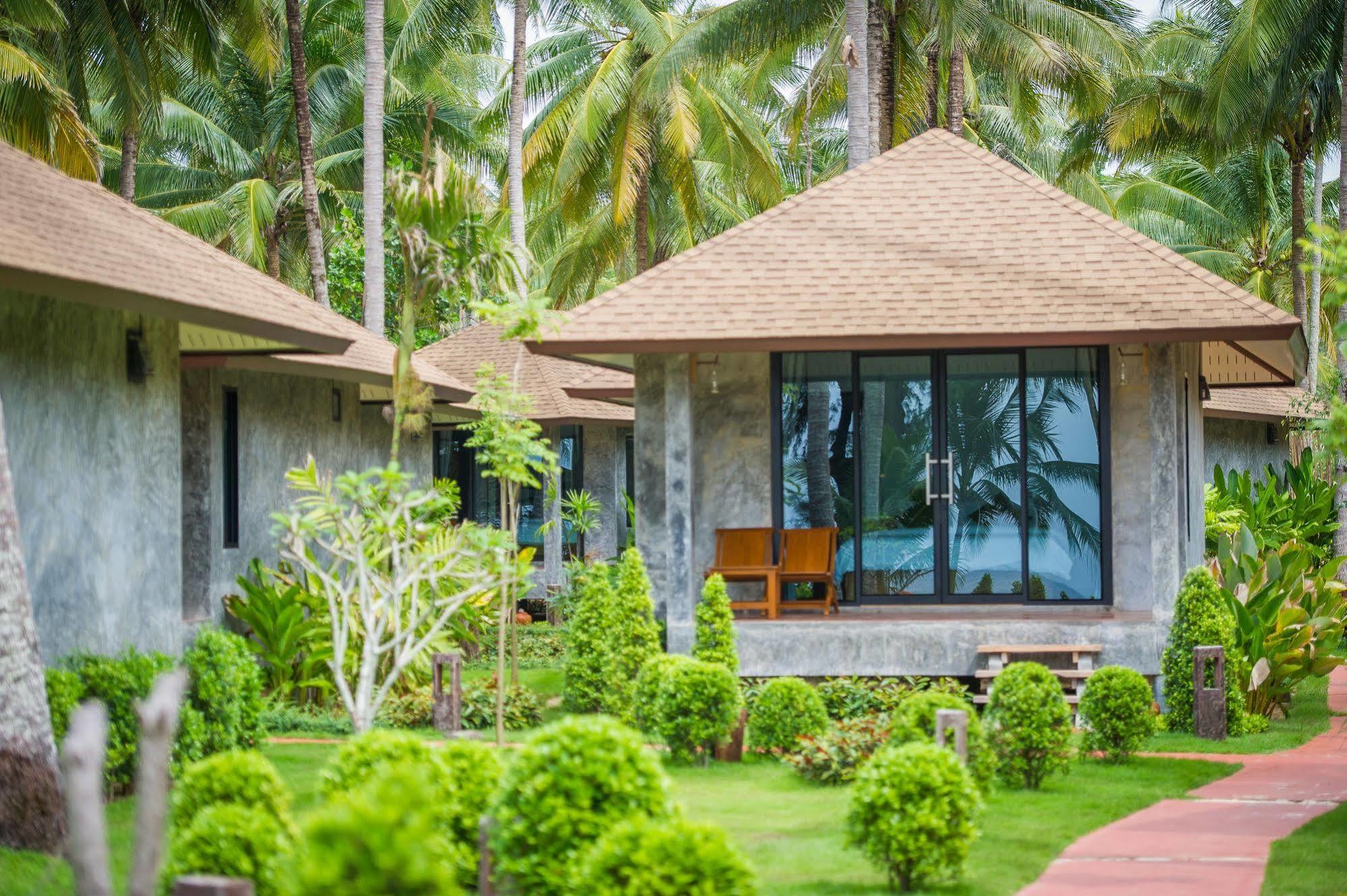 Medee Resort Ko Kut Bagian luar foto